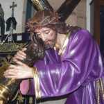 Cofrades y devotos descubren la imagen restaurada de Nuestro Padre Jesús Nazareno