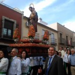 El día grande de la Feria del Barrio protagonizado por la procesión del patrón