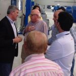 El presidente provincial del PP, Fernandez de Moya, visita las instalaciones de Picualia